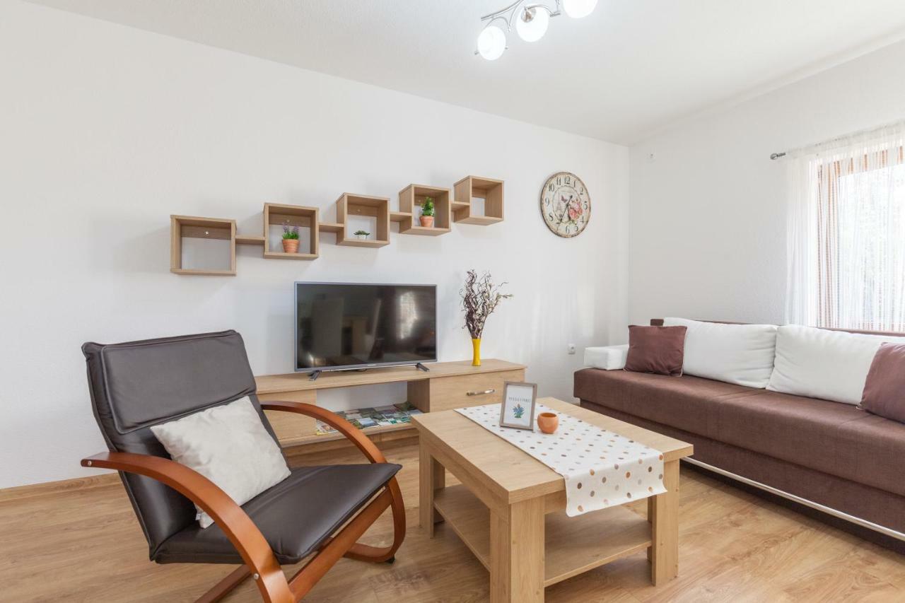 Apartment Ivan & Iva Gornji Vaganac Bagian luar foto