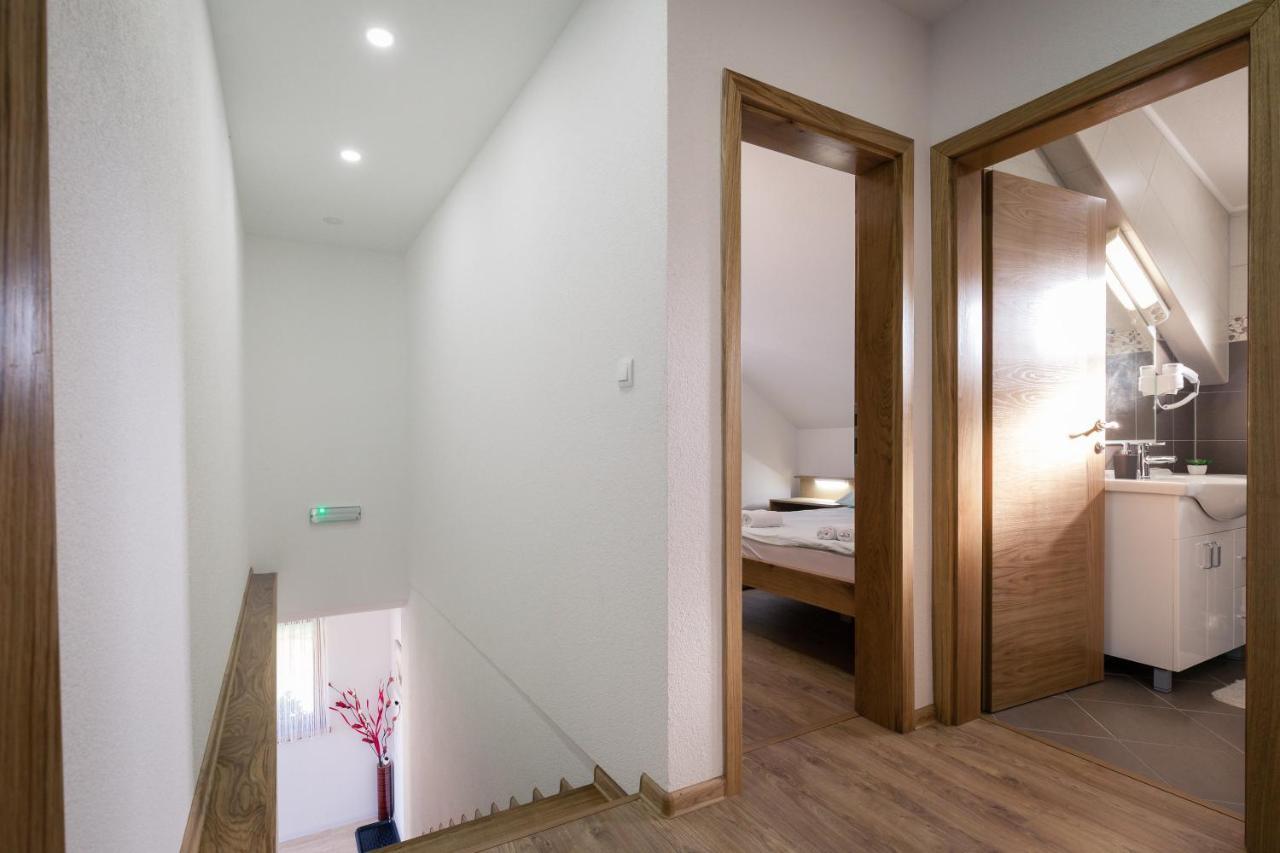 Apartment Ivan & Iva Gornji Vaganac Bagian luar foto