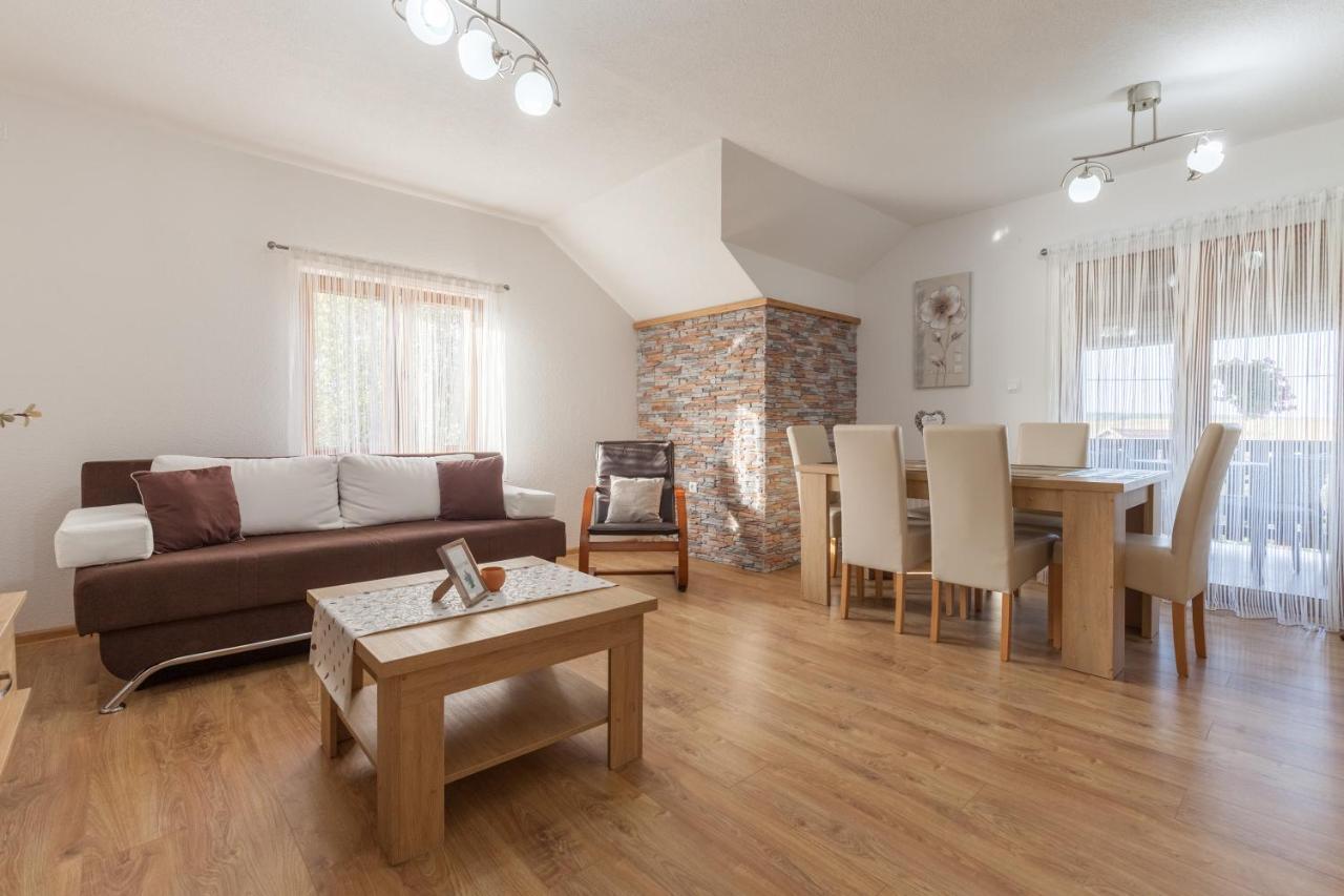 Apartment Ivan & Iva Gornji Vaganac Bagian luar foto